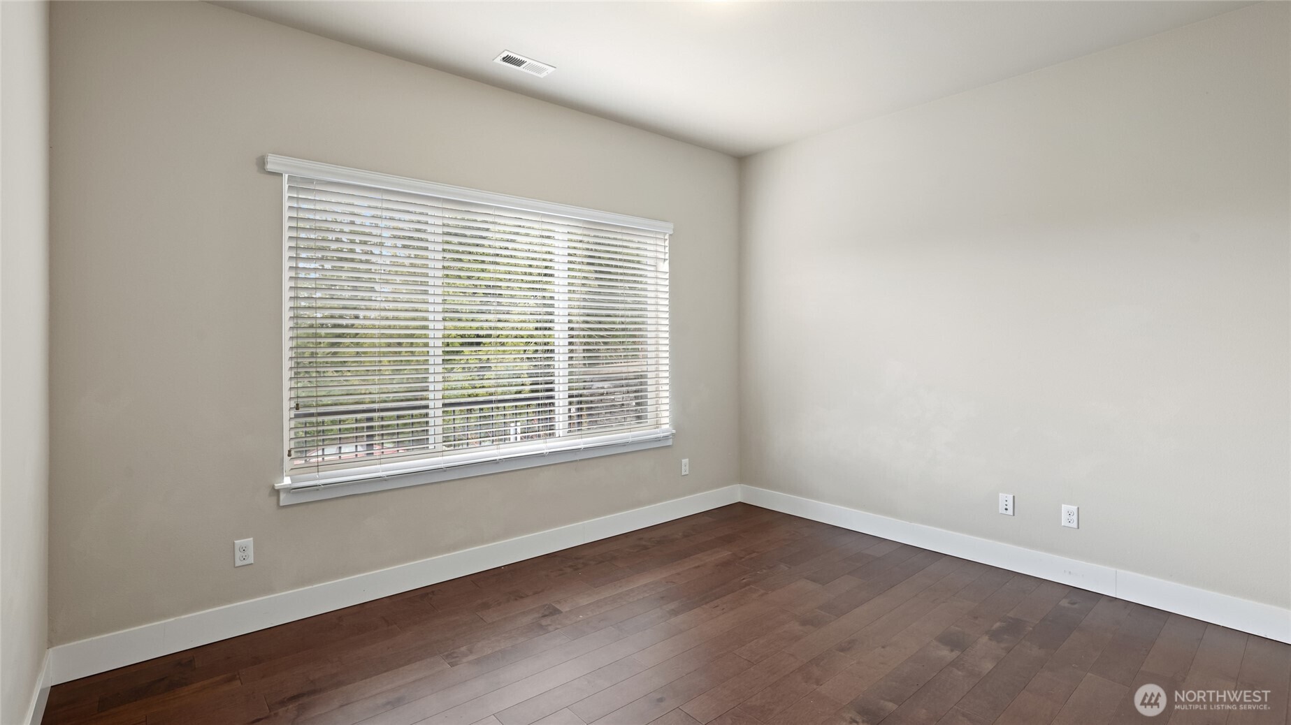 bedroom (main floor)