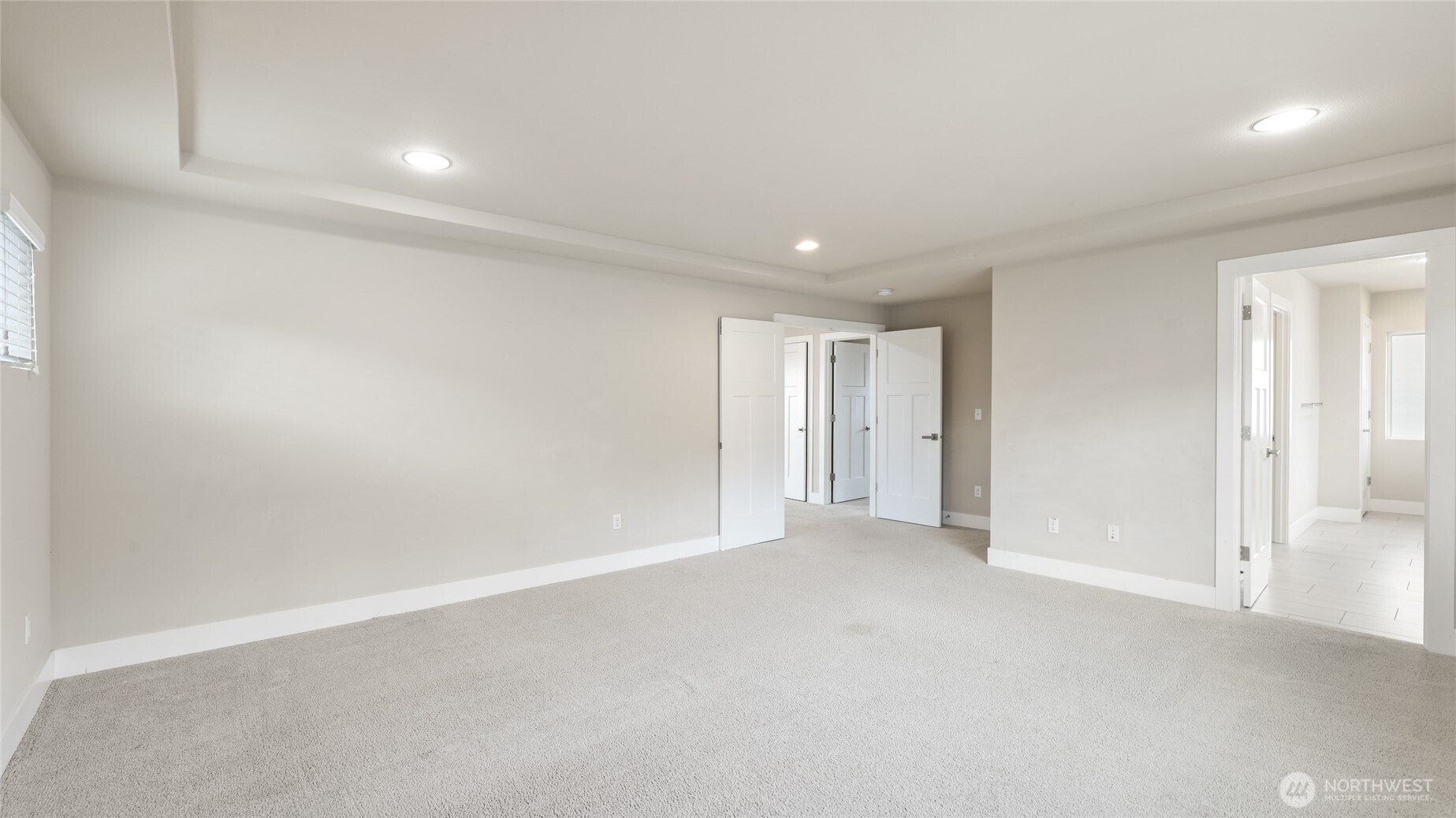 main bedroom(upper)