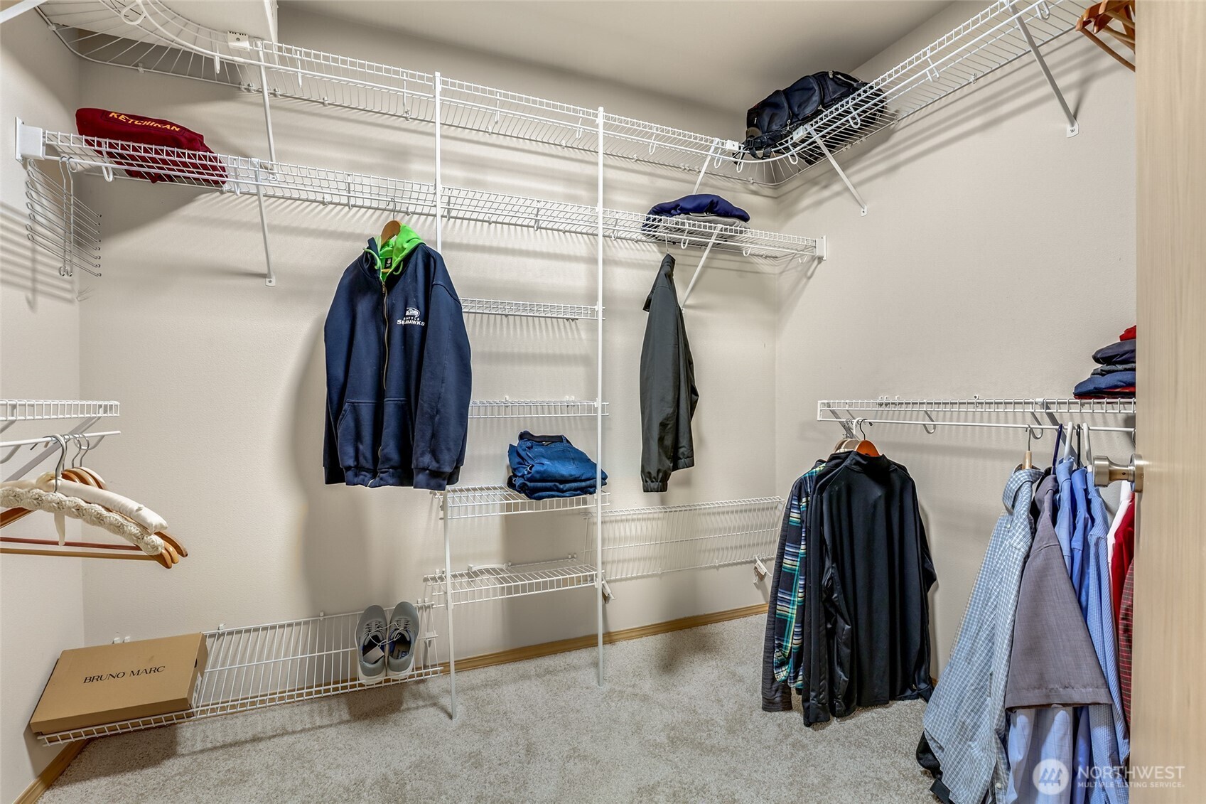 Walk-in closet