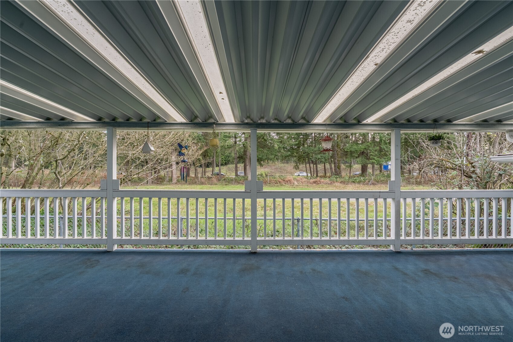 Huge Entertainment Size Deck