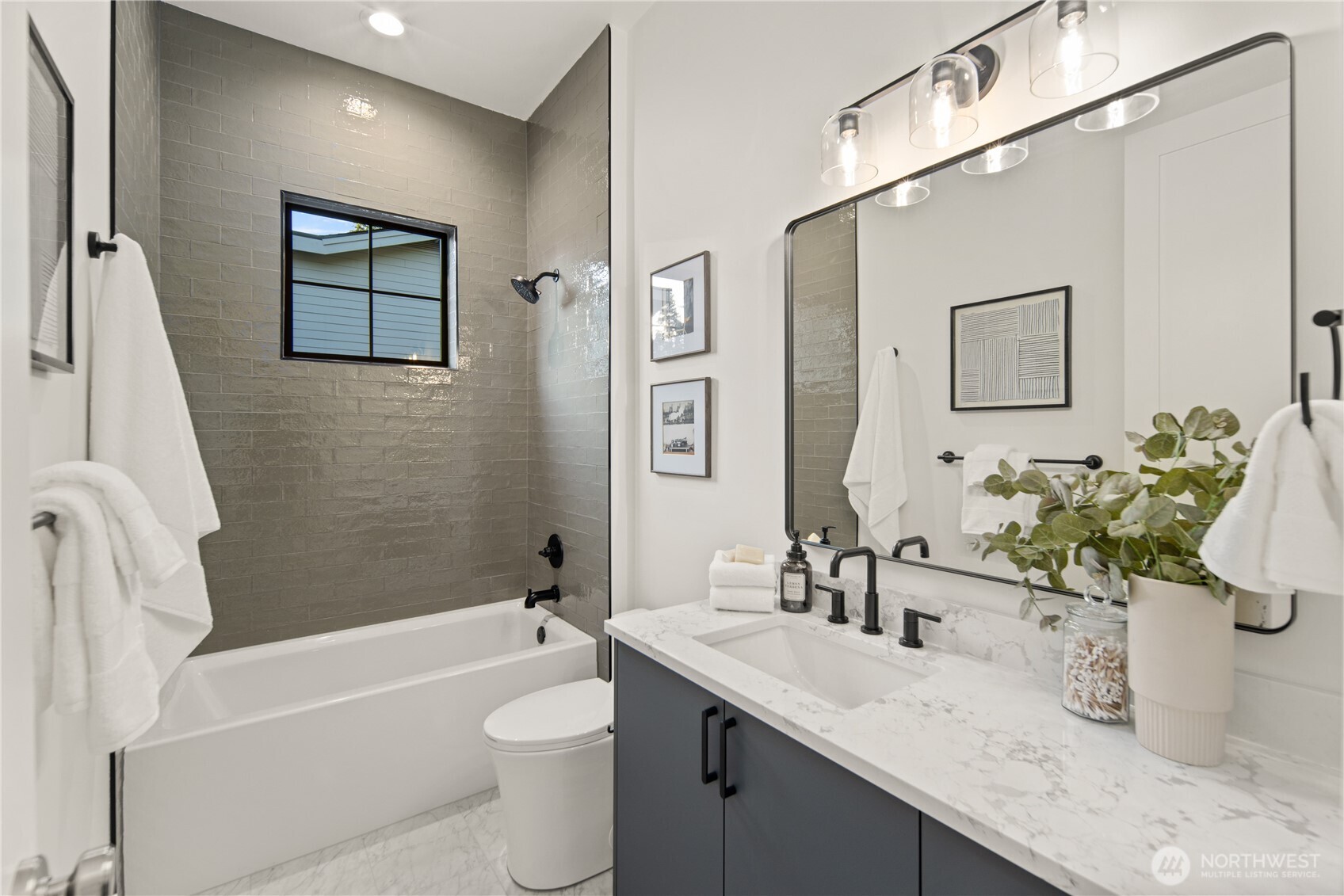 Interior photos are from 16654 model home. 16656 is similar.