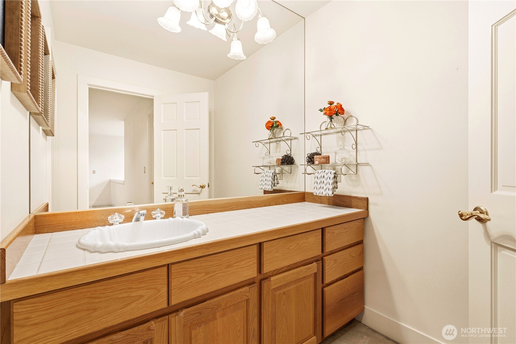 Upstairs guest bathroom