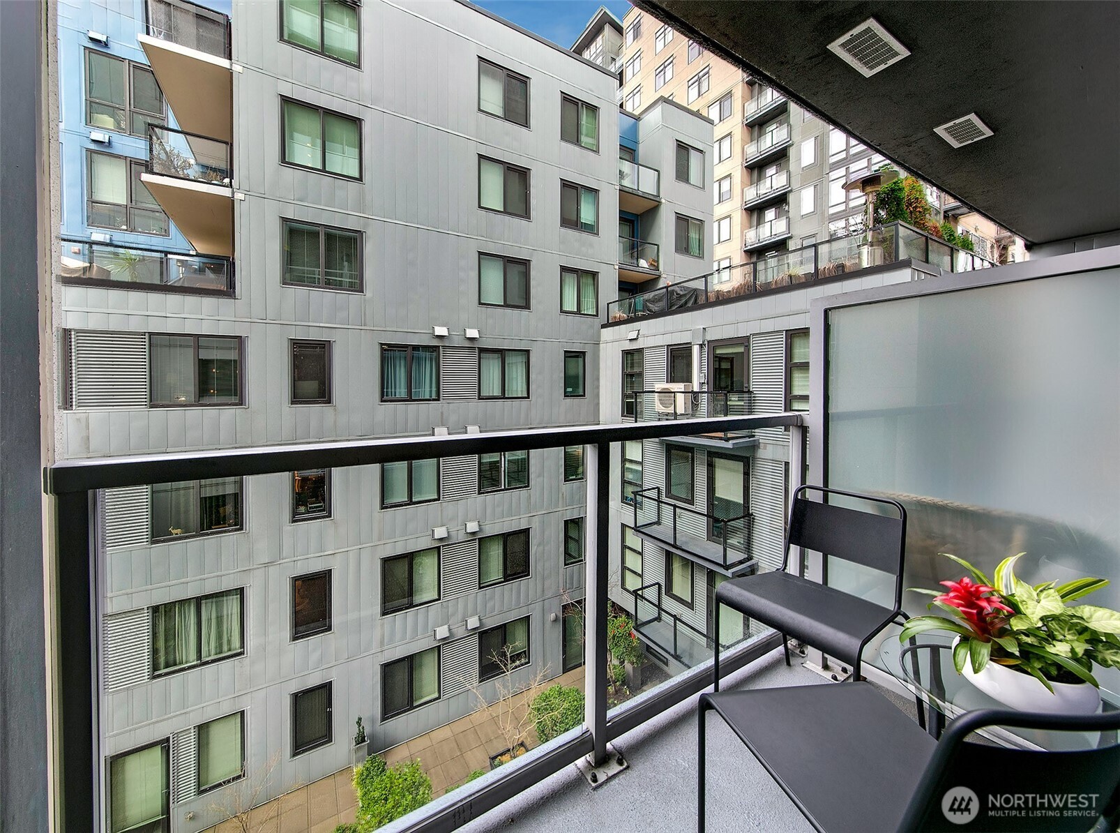 Great storage under the North tower.