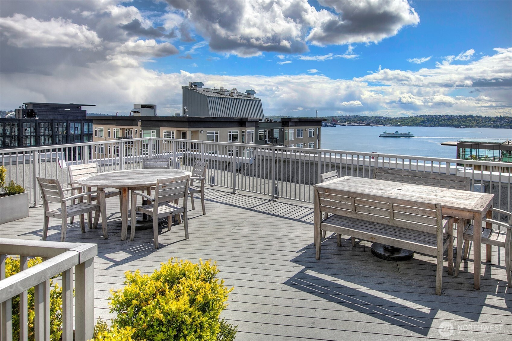 View from downtown to Magnolia