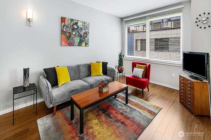 Great light from the NW.