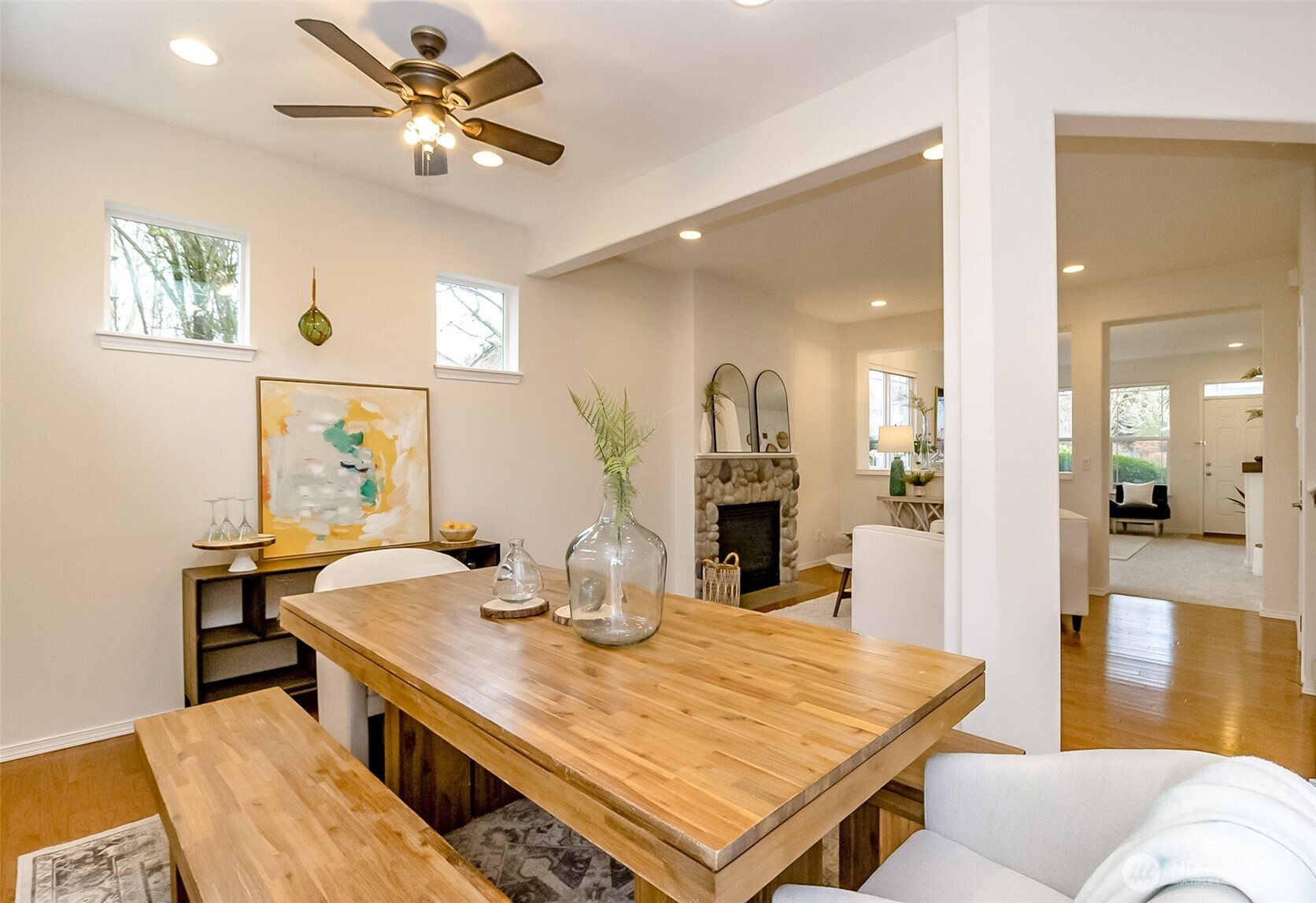Large eating area off kitchen.