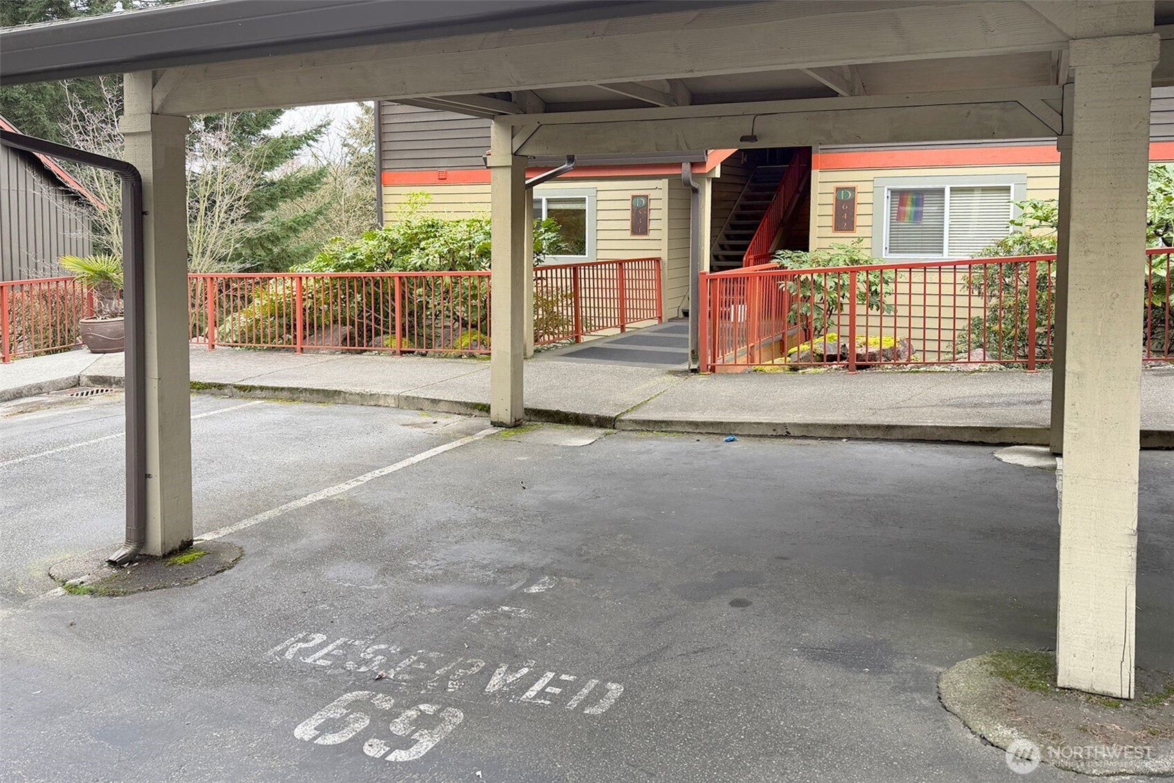 An EV charging station is available within the community ...and there's plenty of visitor parking nearby too!