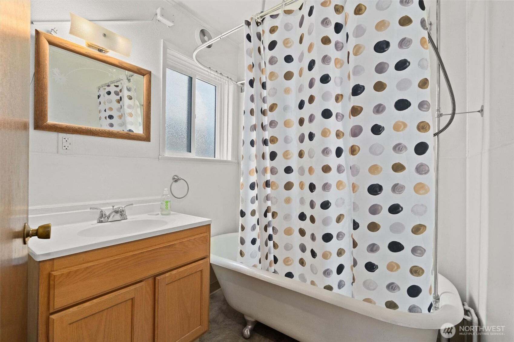 Notice the claw foot tub, it's a classic beauty!