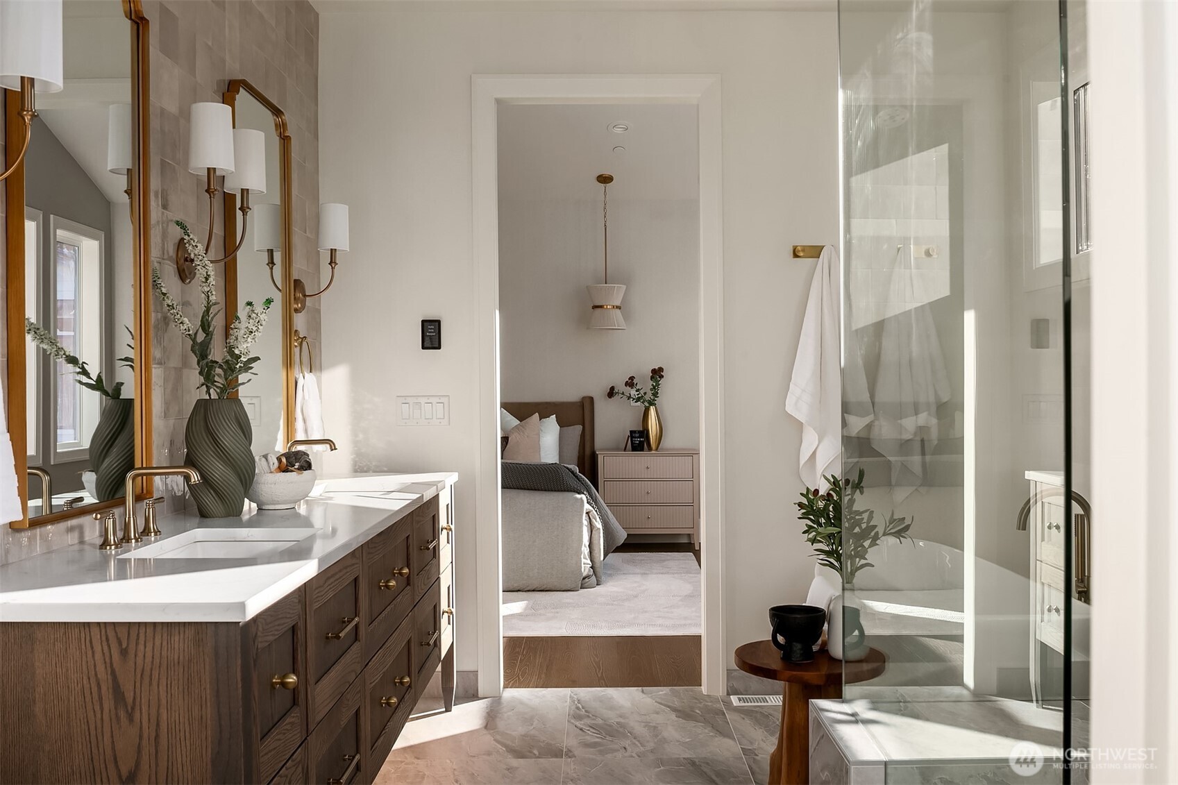 Primary Bathroom (Upper Floor)