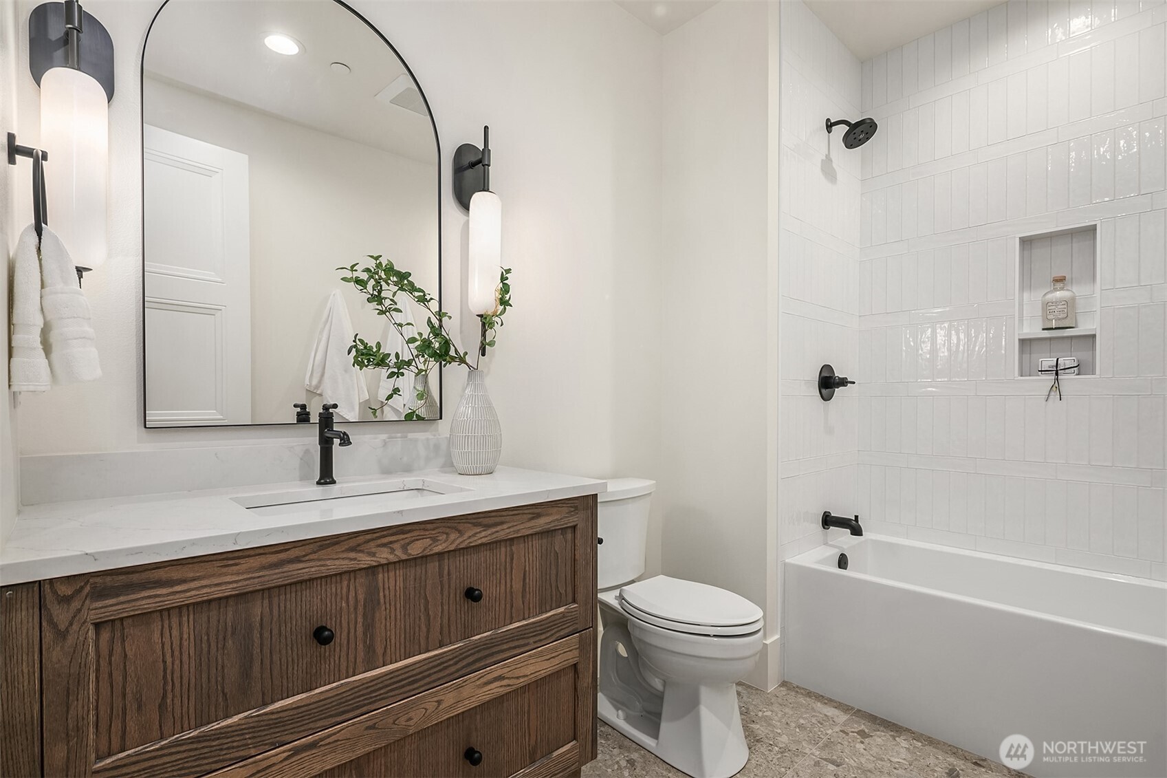 Hallway Bathroom (Upper Floor)