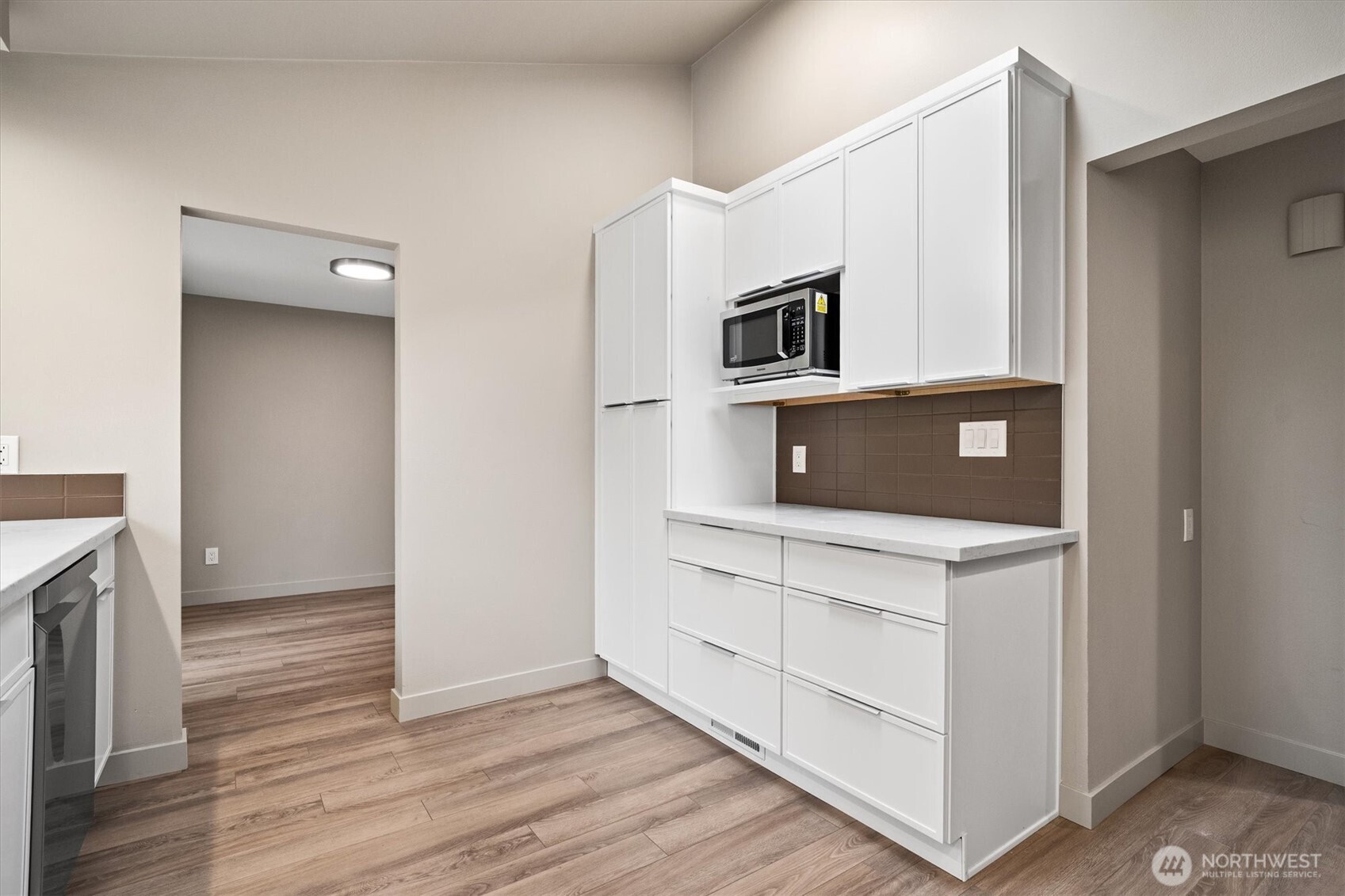 All appliances stay!