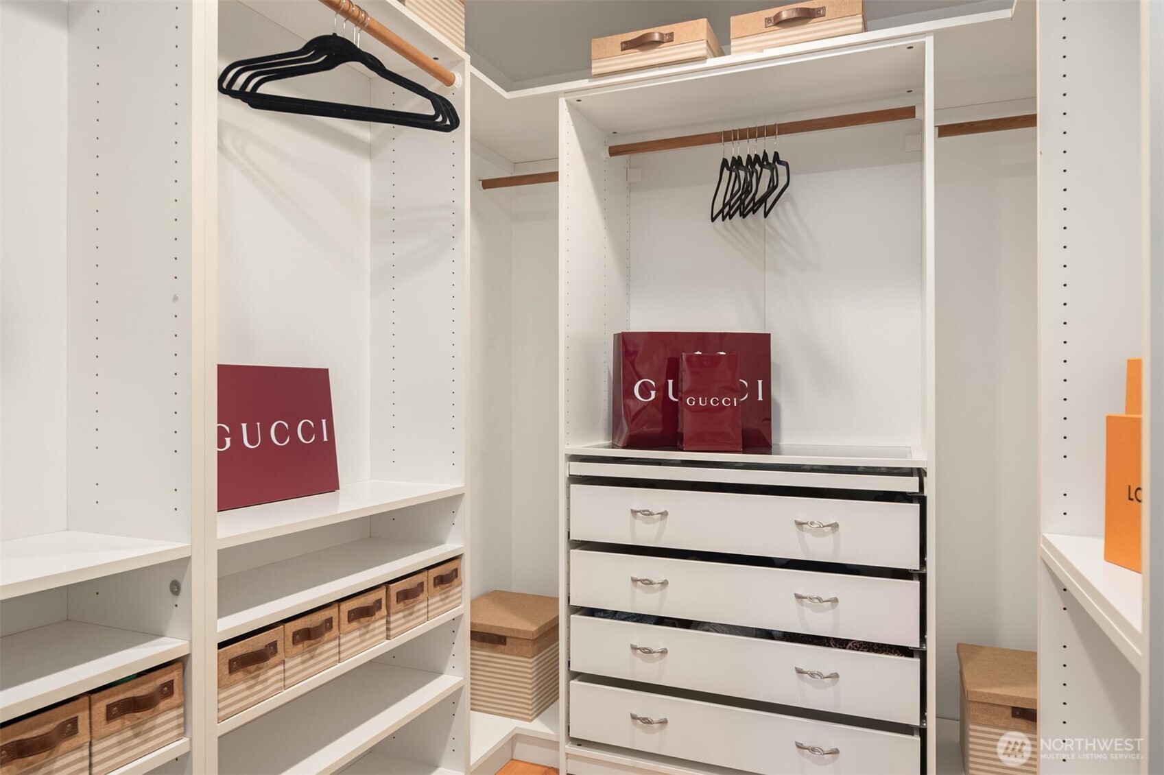 Upon your entrance you are greeted with freshened fabulous Swedish flooring in addition to the detailed wanes coating hand crated to each and every architectural line.