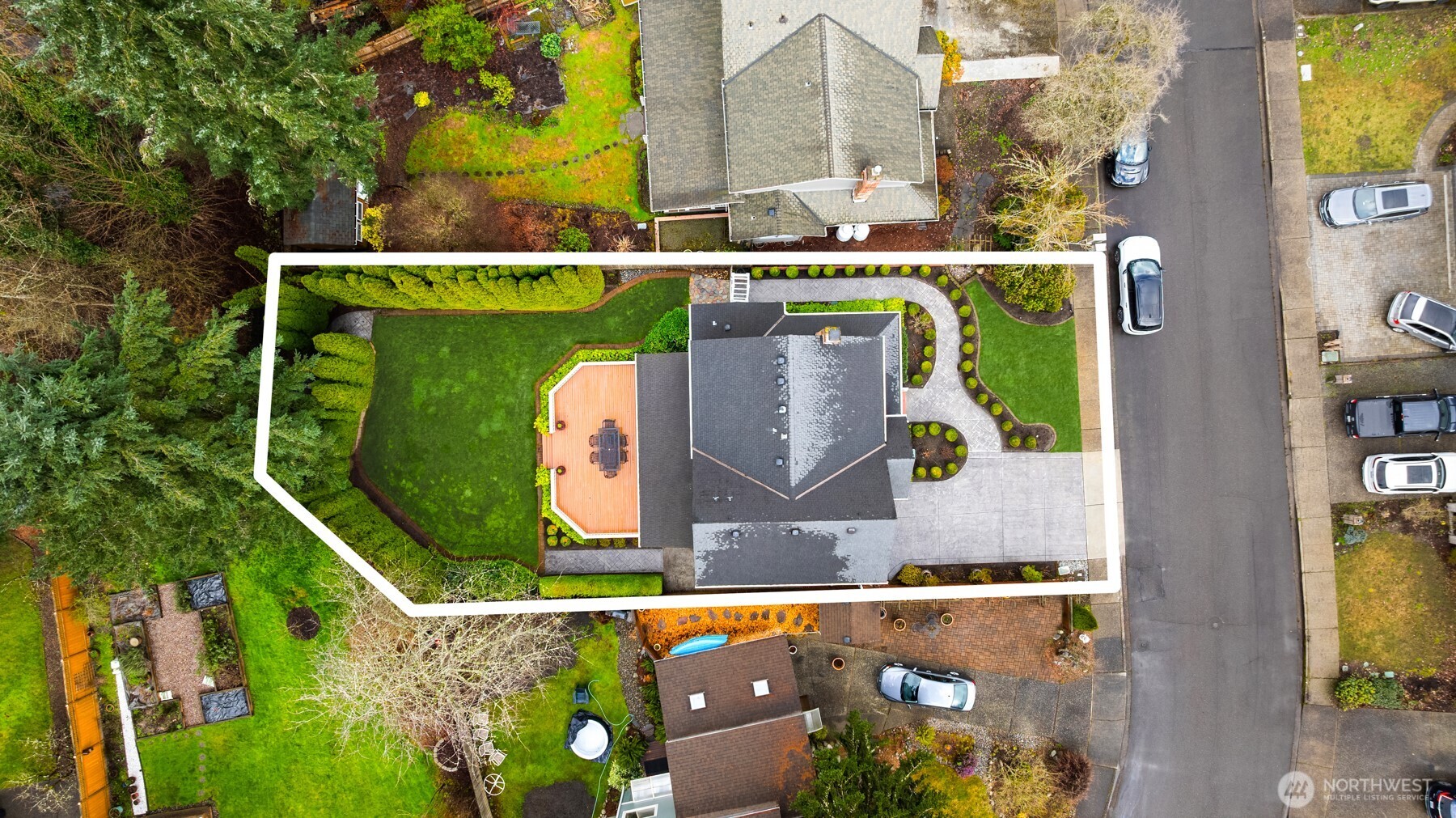 Newer stainless appliances. Large capacity refrigerator, double drawer dishwasher and Beco range. Gleaming hardwoods.