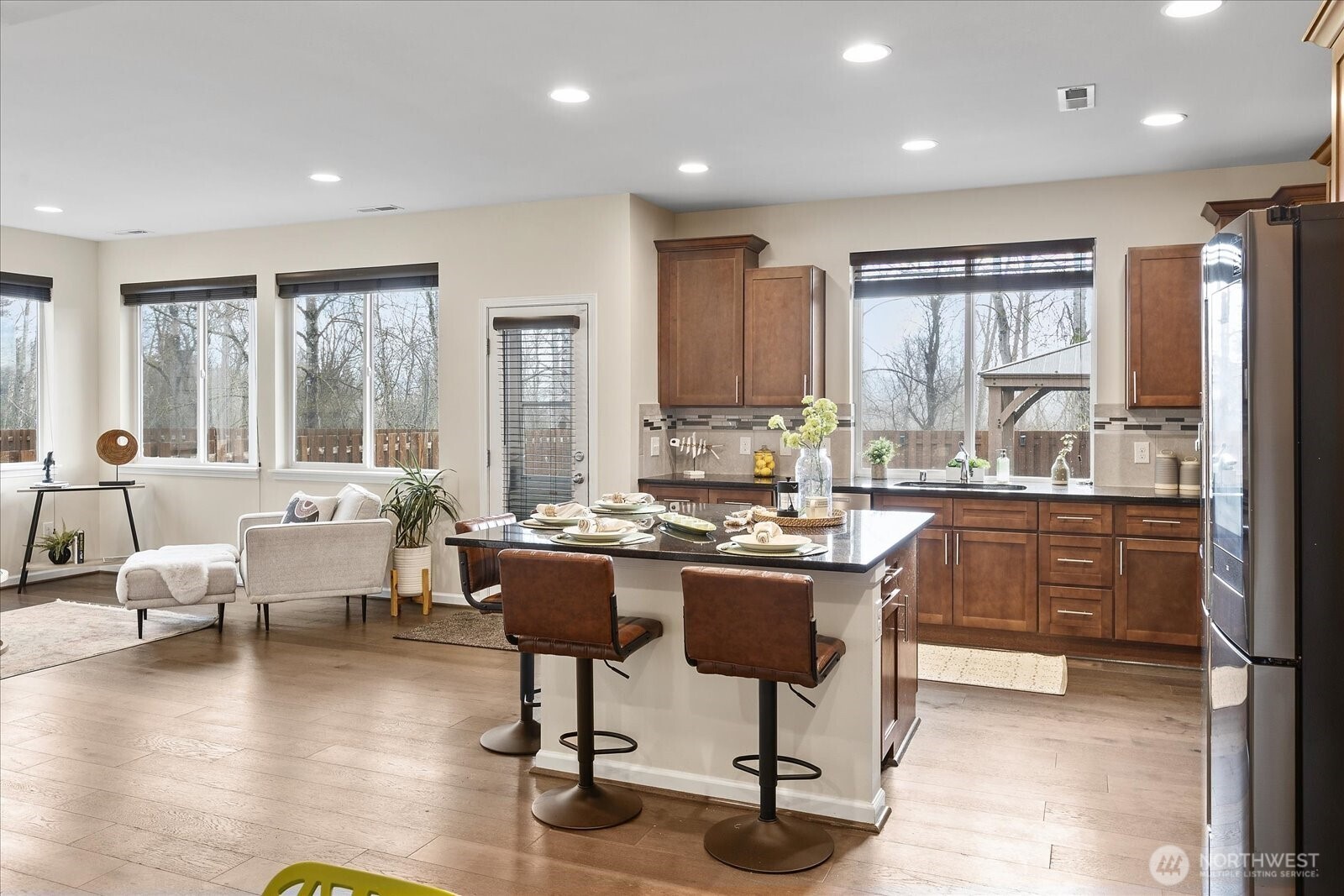 Lots of natural light throughout!