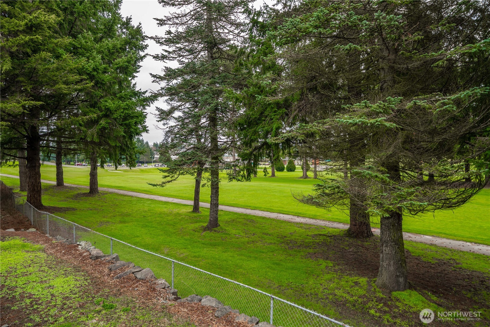 Look out to the 9th tee!