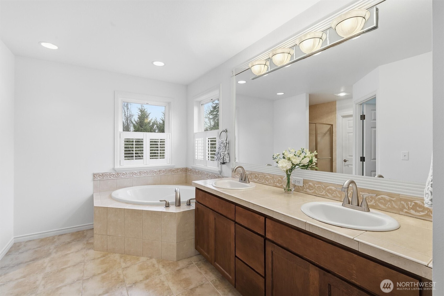 Very Large Bonus room