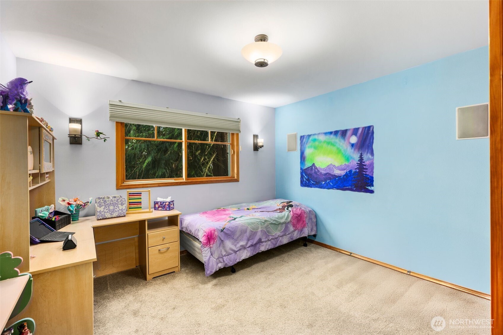 3rd bedroom on upper/main level