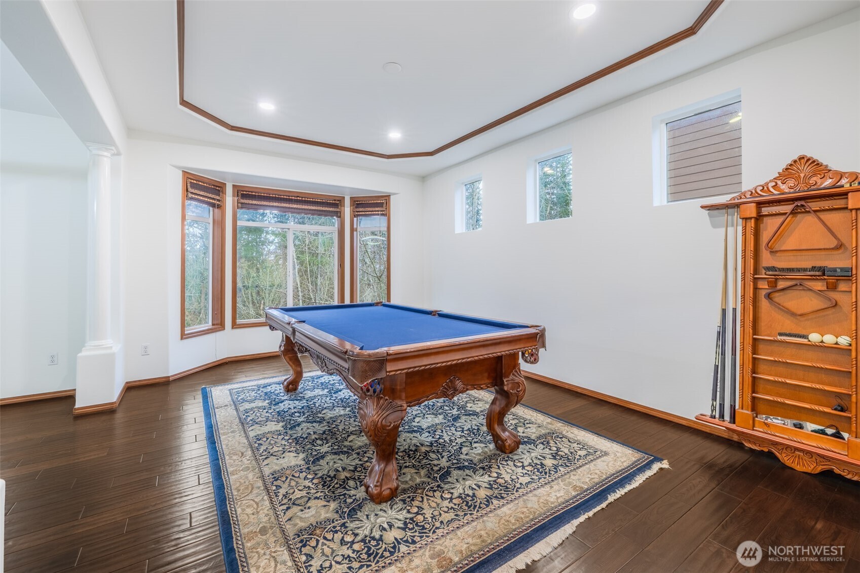 Bay Widow and Living Room