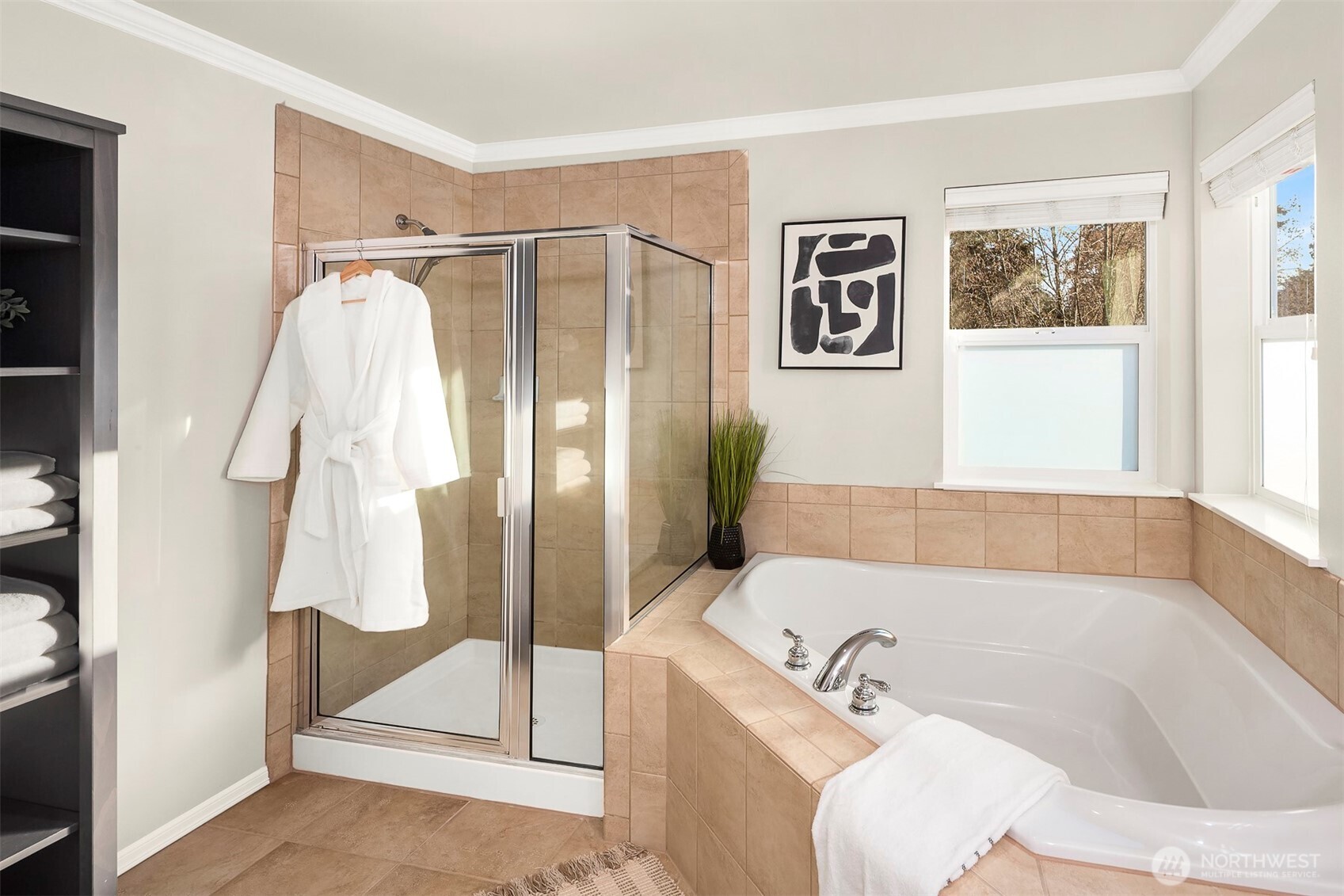 Double vanity in primary bath