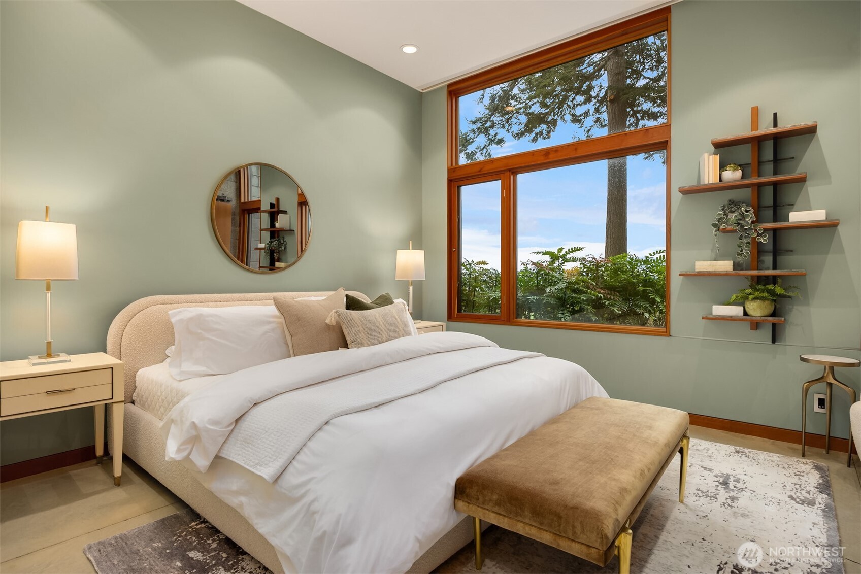 Main house 2nd floor primary bath