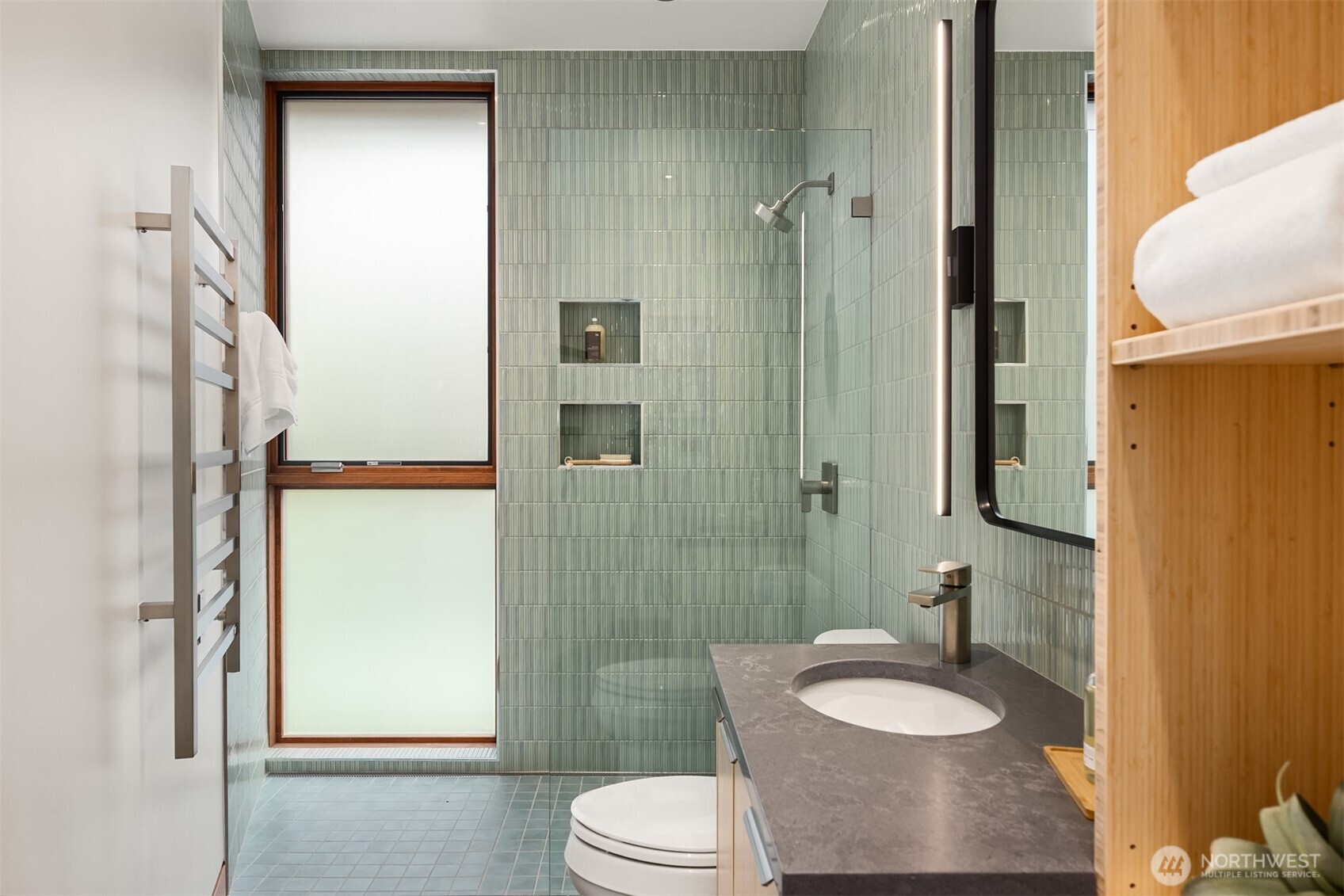 East wing 2nd floor private bast