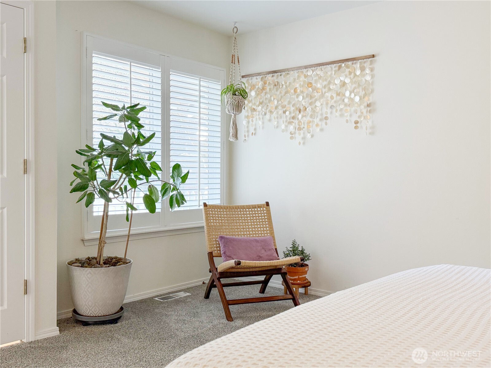 Lots of room for a reading nook or flex office space