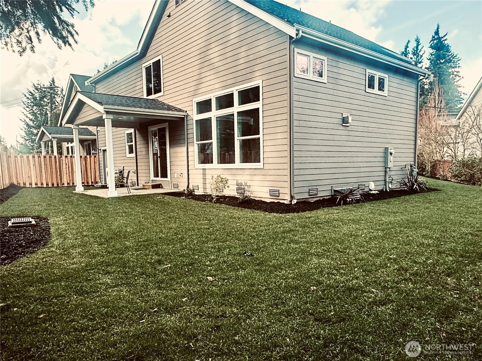 10' by 14'  covered patio.     Gas stub for BarbQ