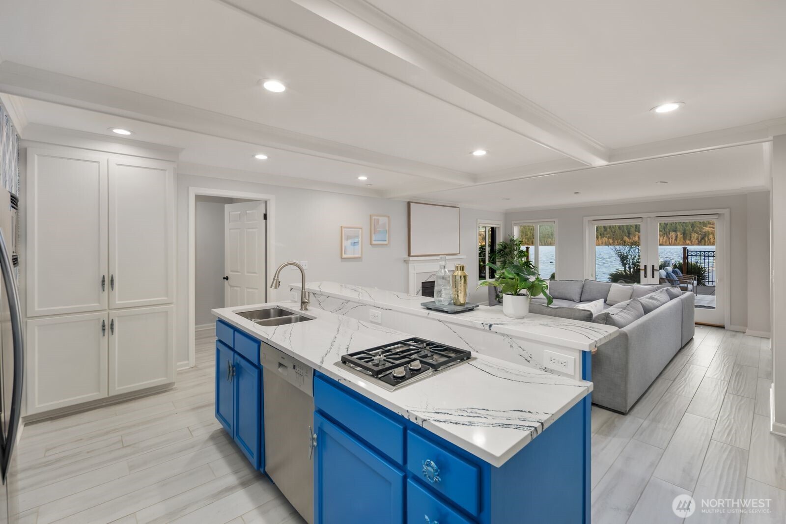 Lower level with full kitchen