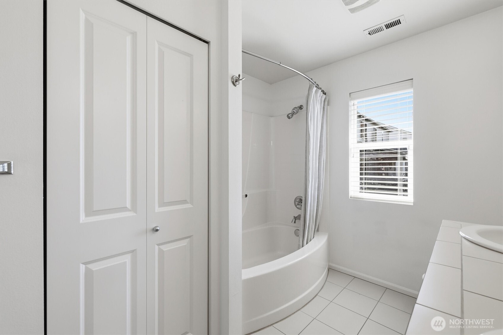 Ensuite bathroom (staged)