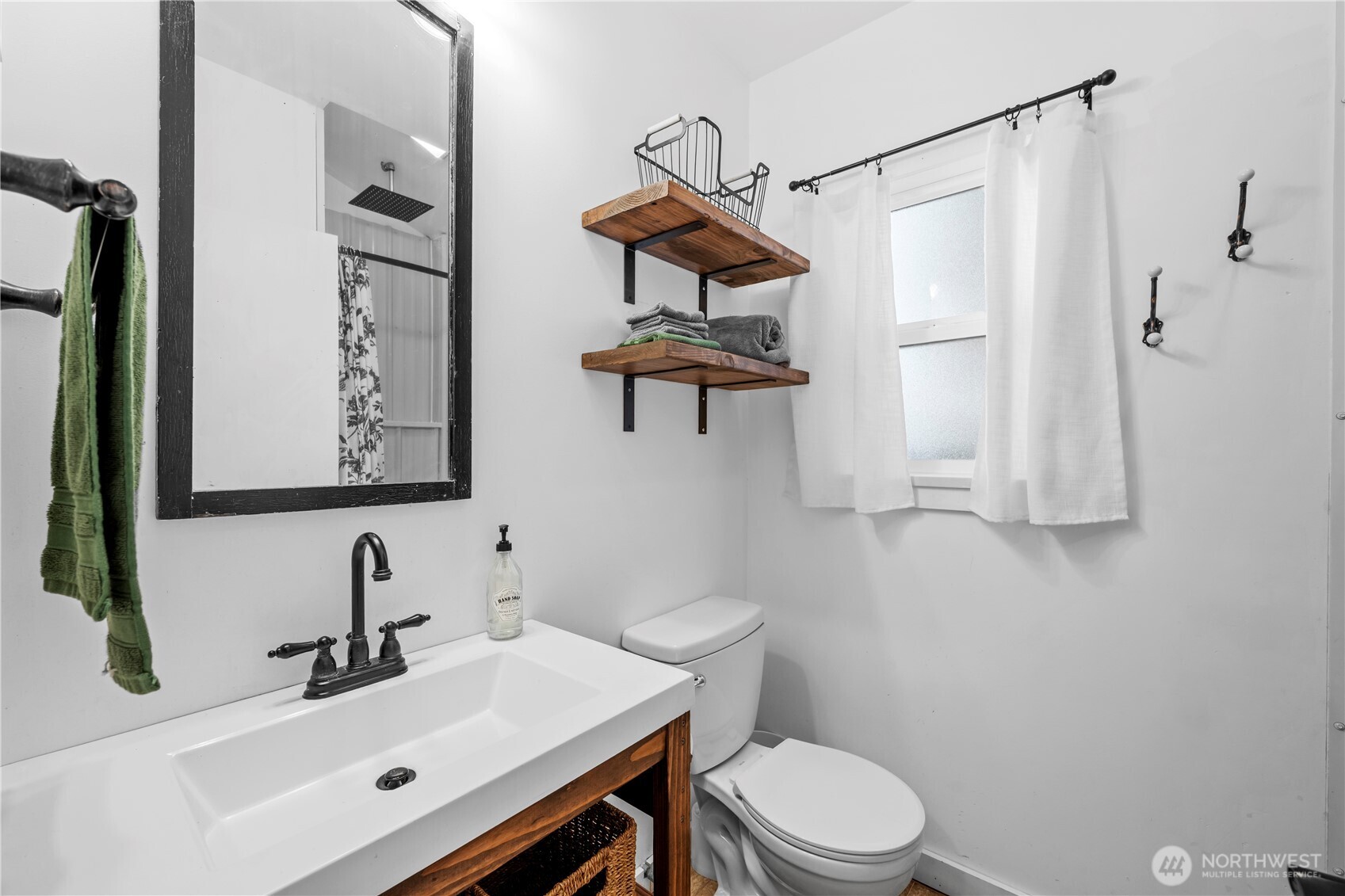 Another view of bathroom.