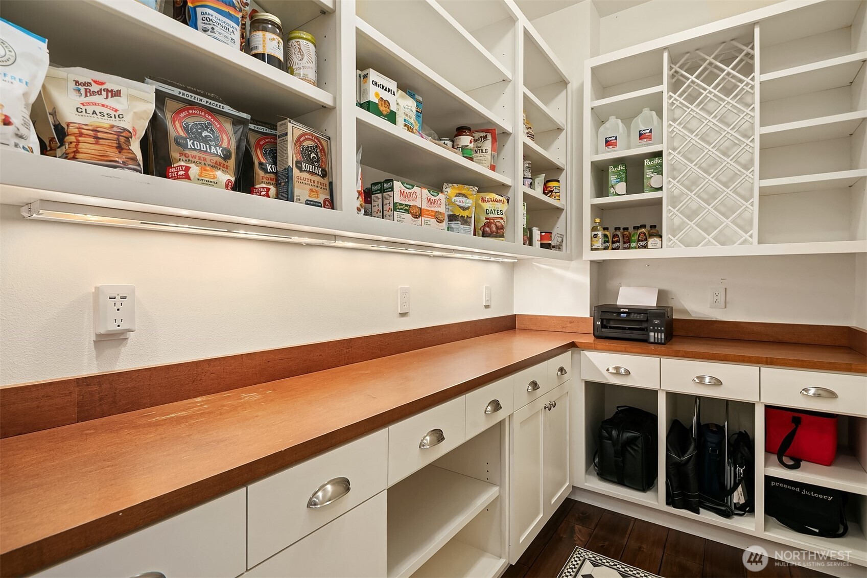 Walk-in pantry off the kitchen