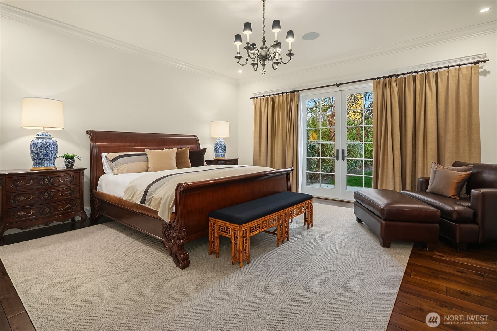 Primary suite on the main level