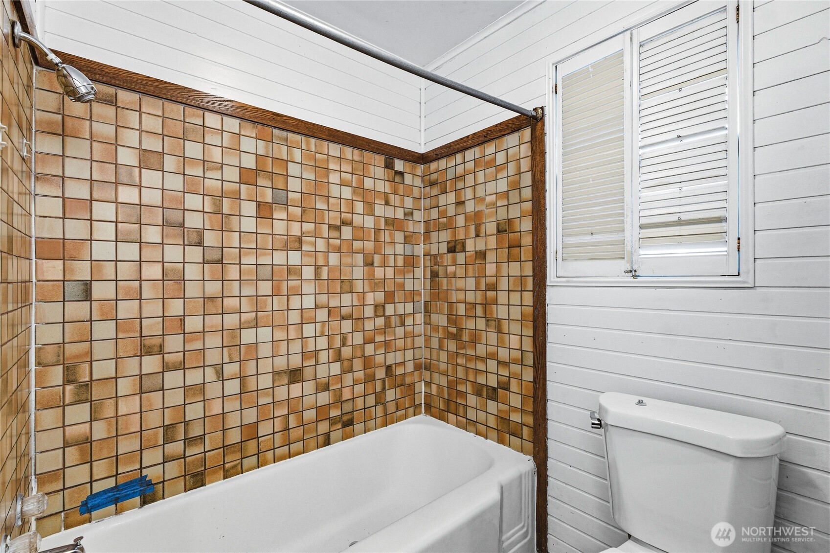 Quality wood cabinets with natural lighting