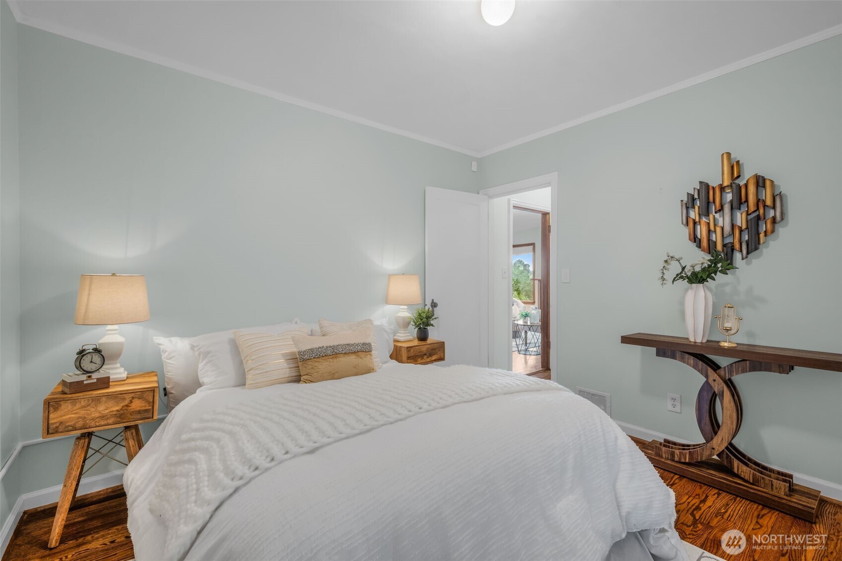 2nd main floor bedroom