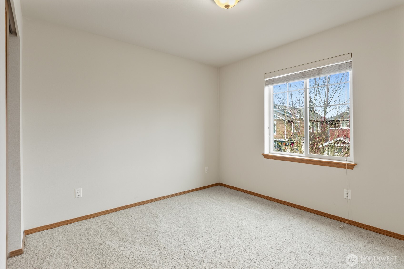 Guest bedroom 1 is light and bright!