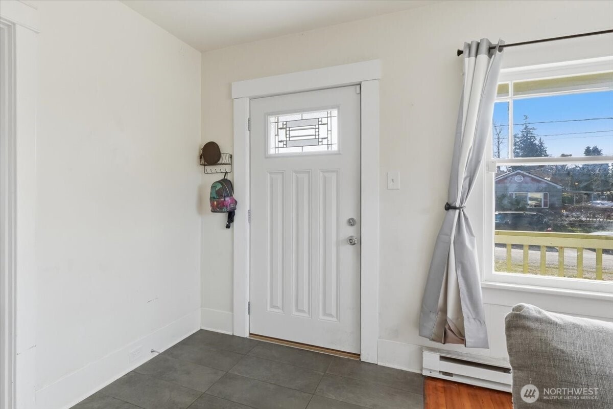 Open entry way.