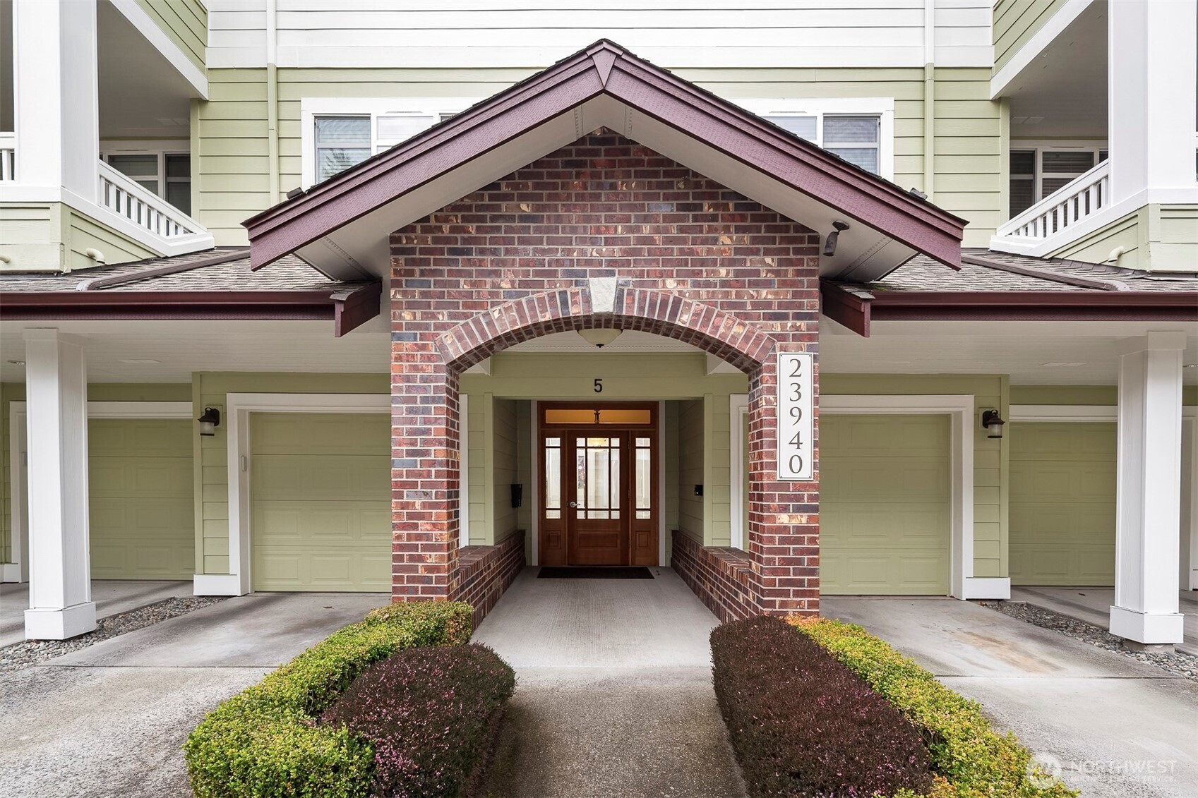 Secure entrance - New paint and new carpet in all the common areas - lobby & hallways