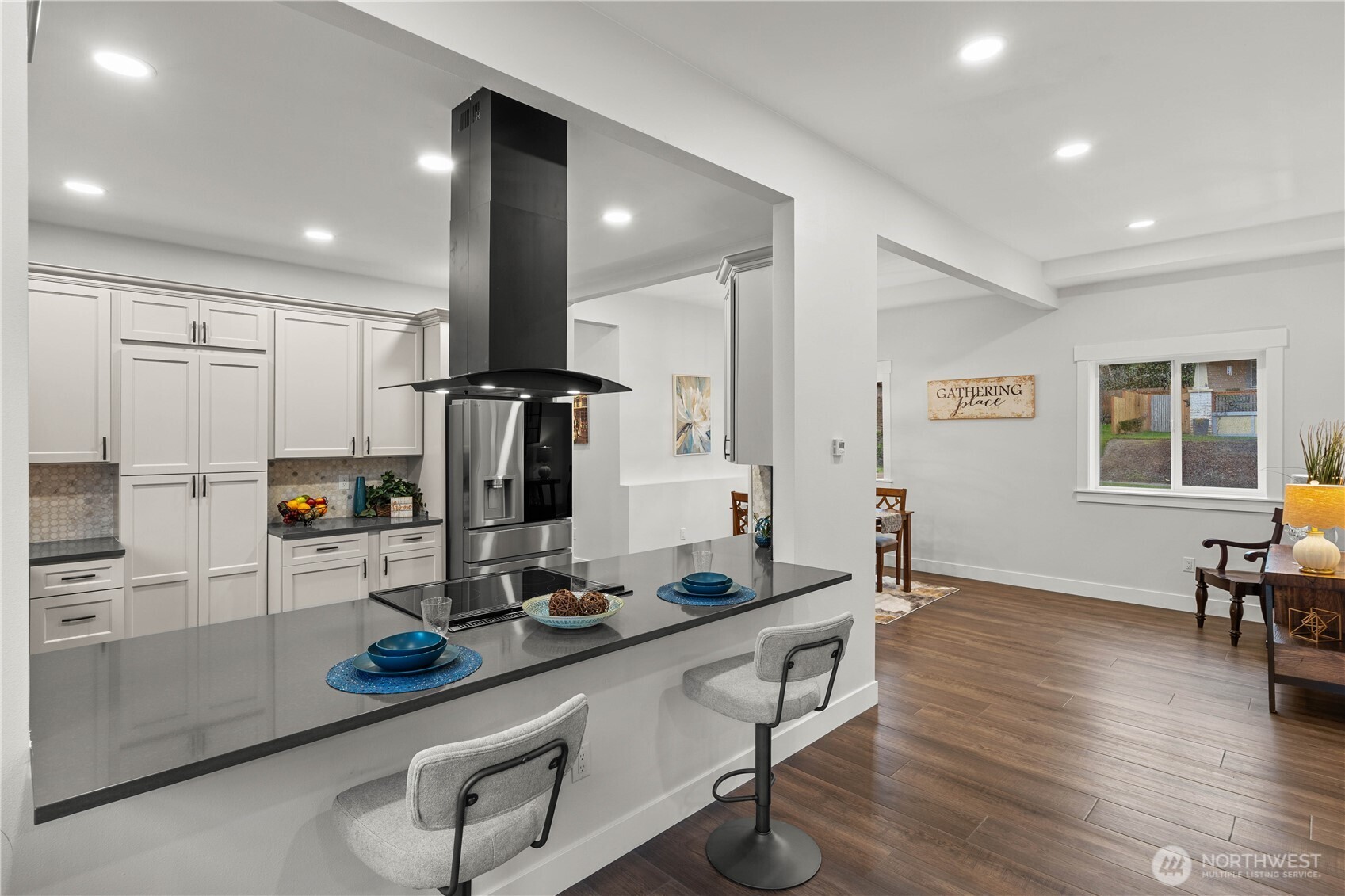 Kitchen w/New Cabinets, Quartz Counters, Downdraft Range. Perfect Kitchen for Entertaining!