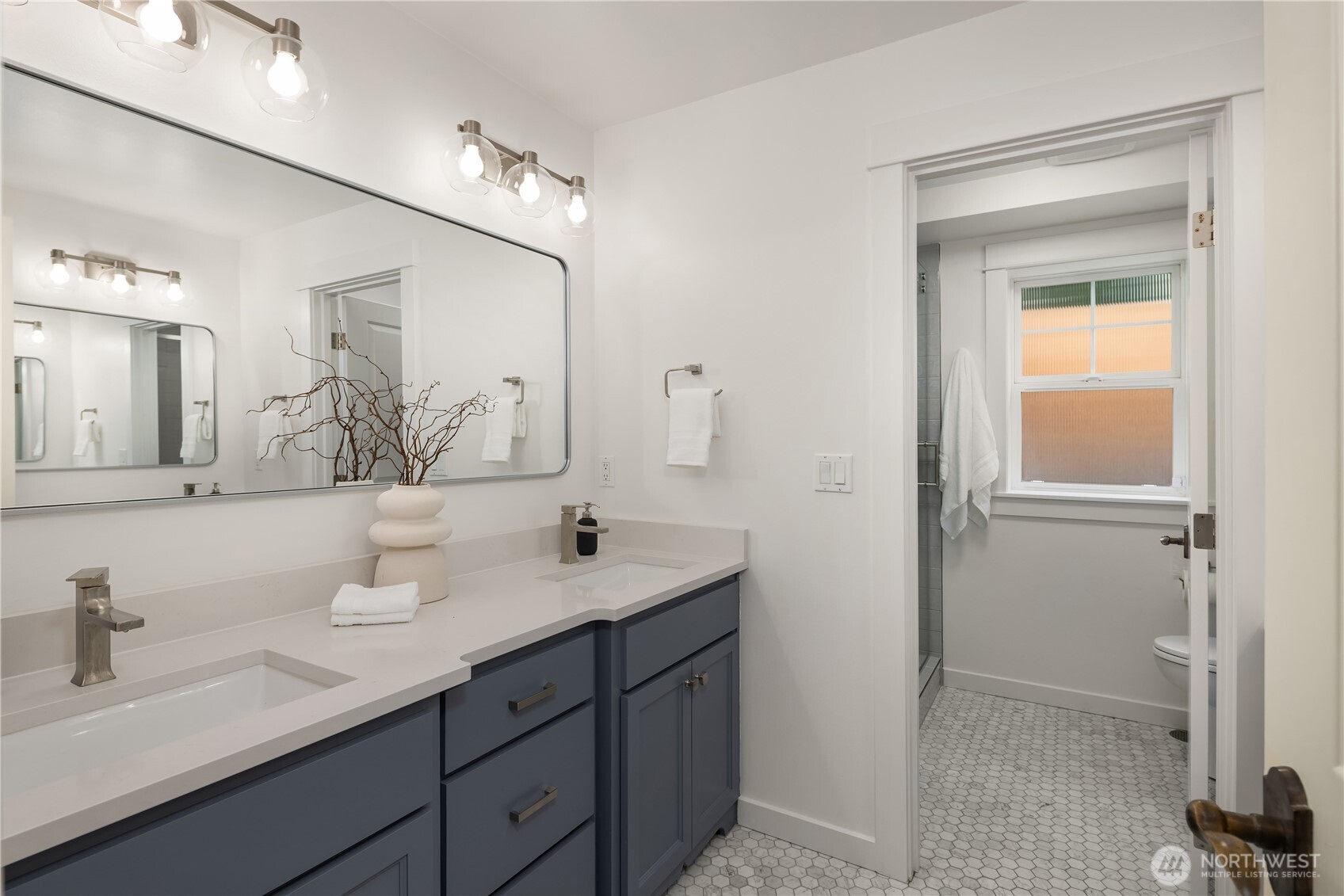 Bathroom with 3 vanites+seperate shower + Water closet