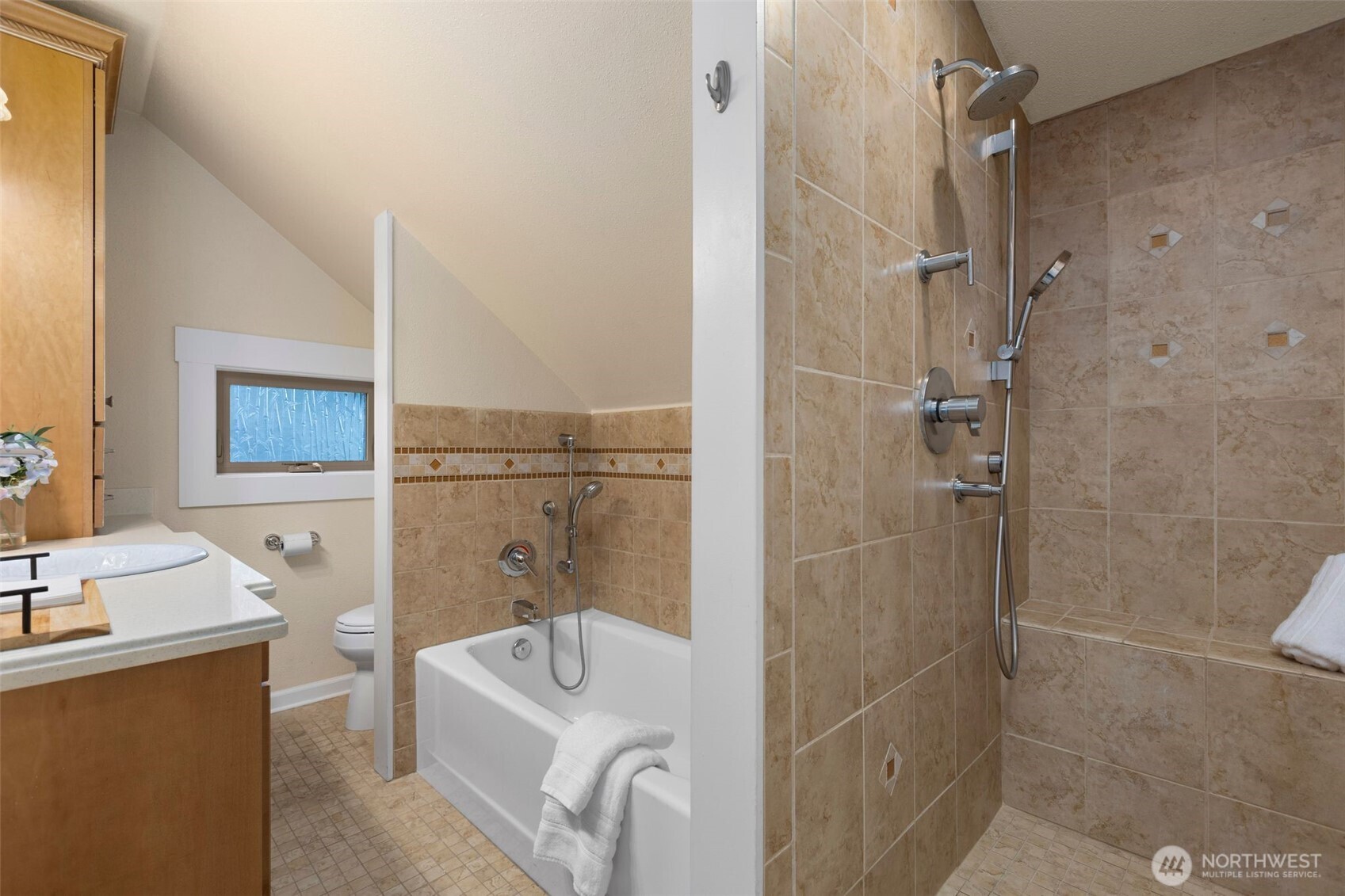 And upstairs, this renovated full bath!