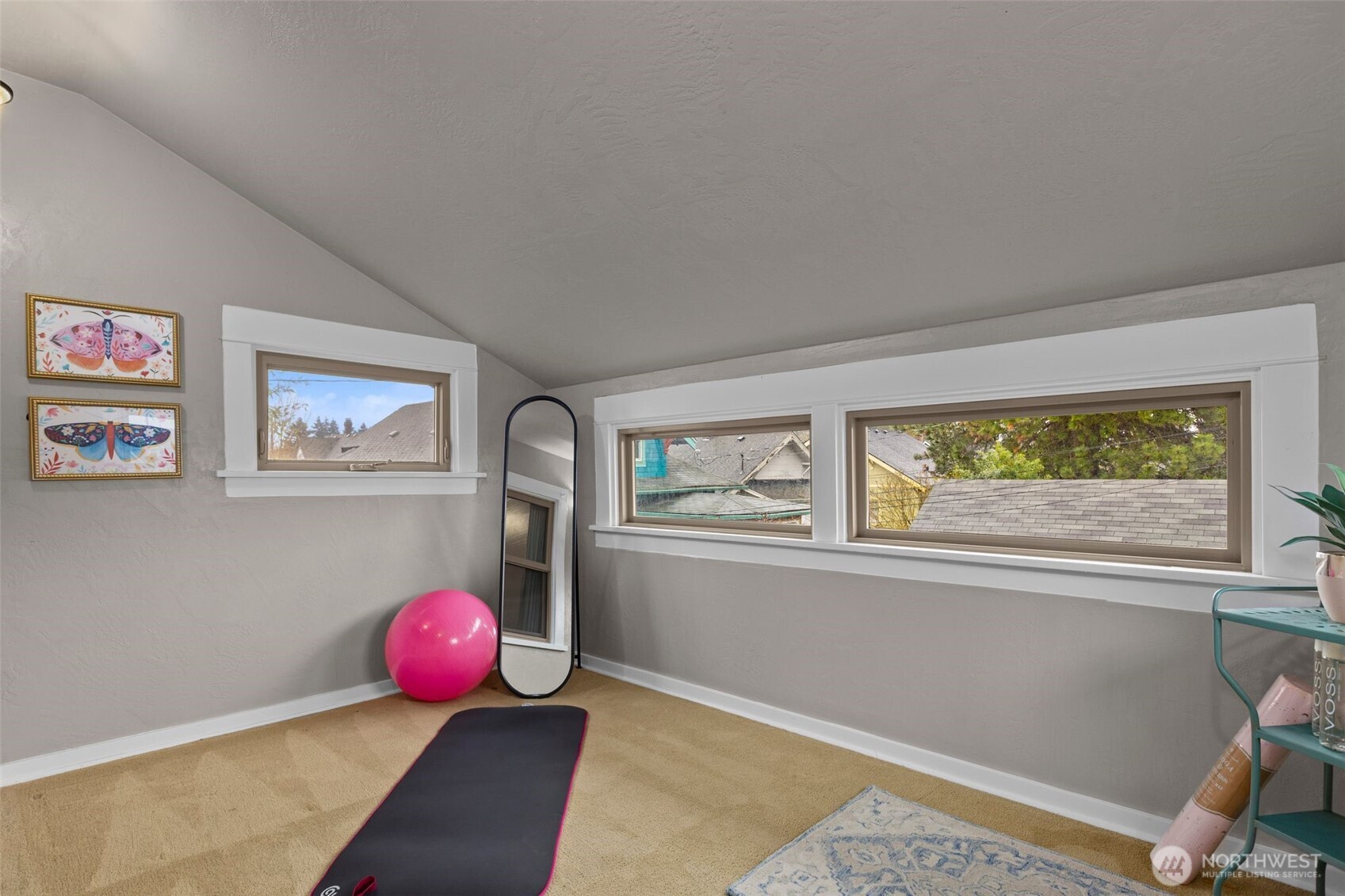 Bonus sun room on the second floor is the perfect extra space.