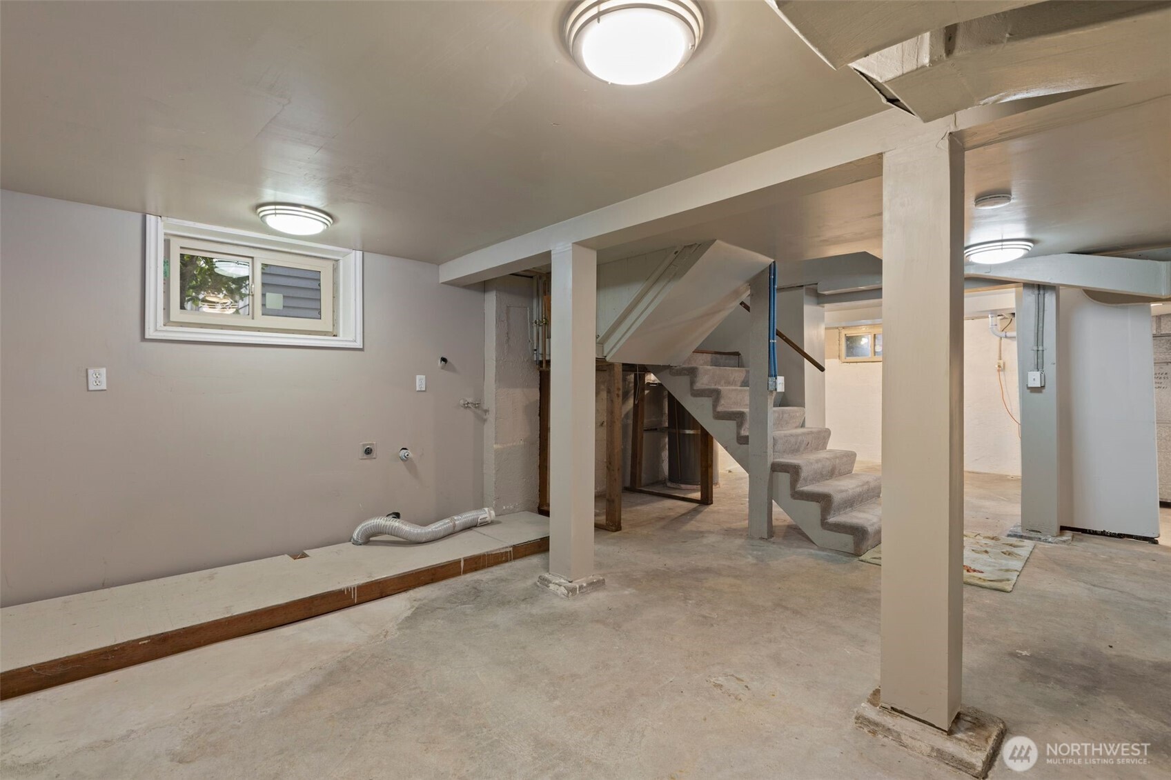 Brand new gas furnace installed this year!