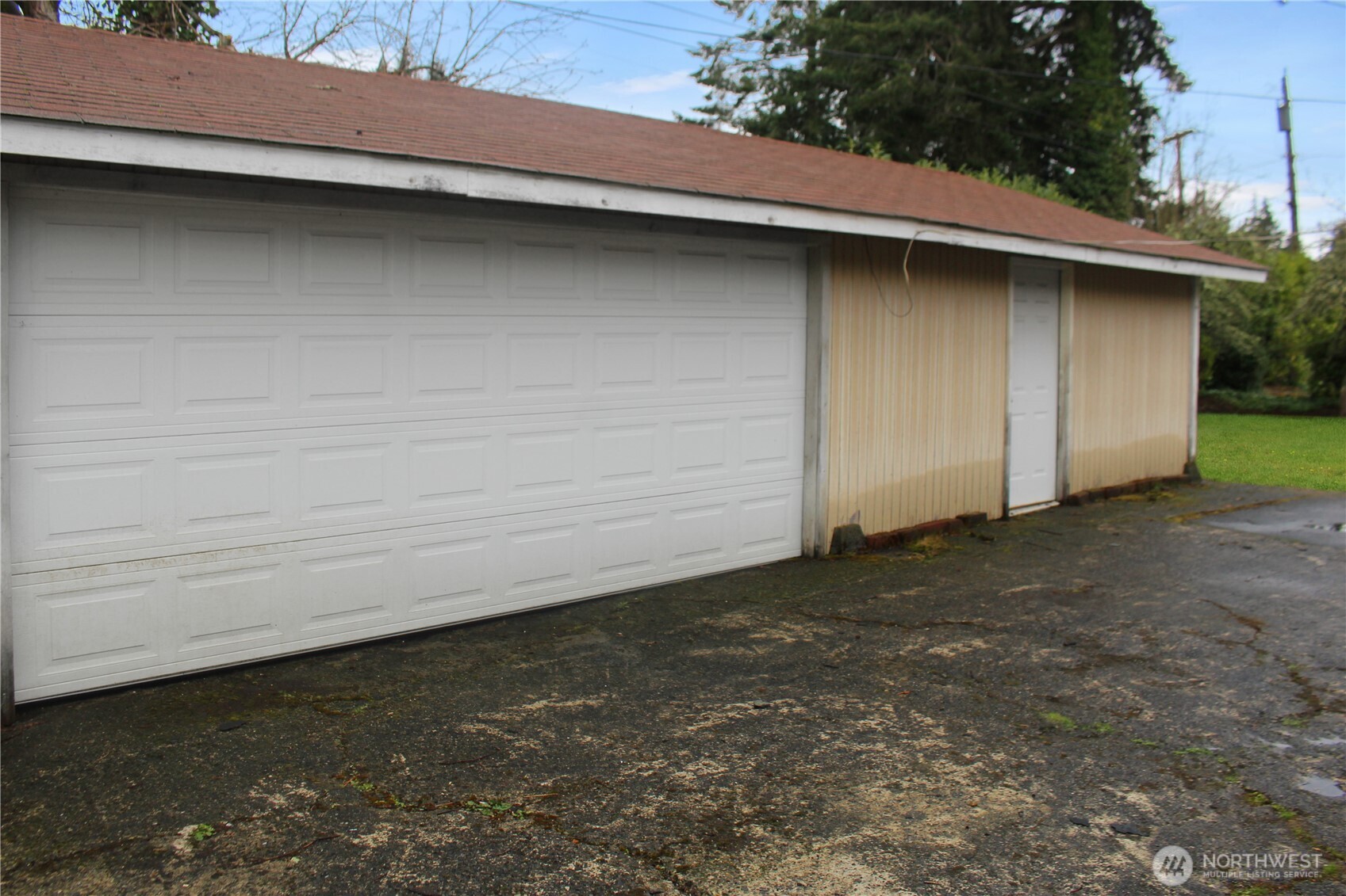 storage building in back