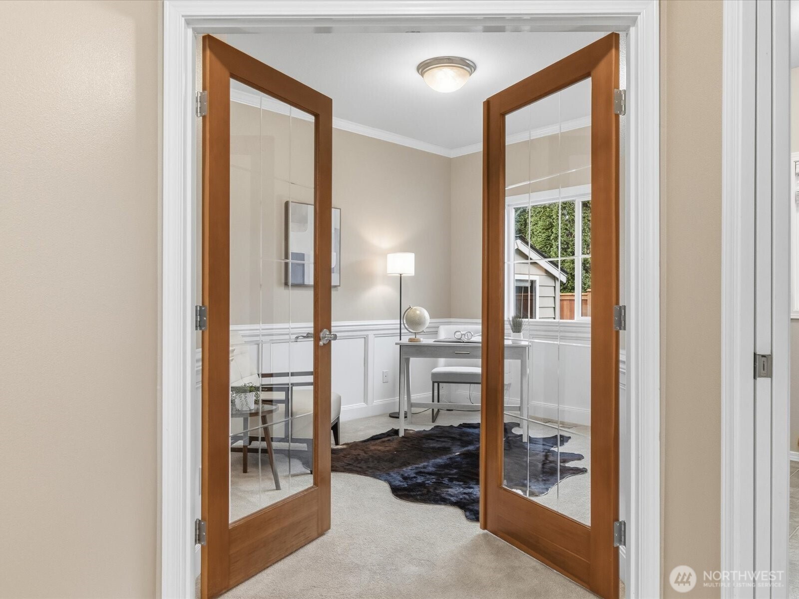 Large room with fireplace and surround sound.
