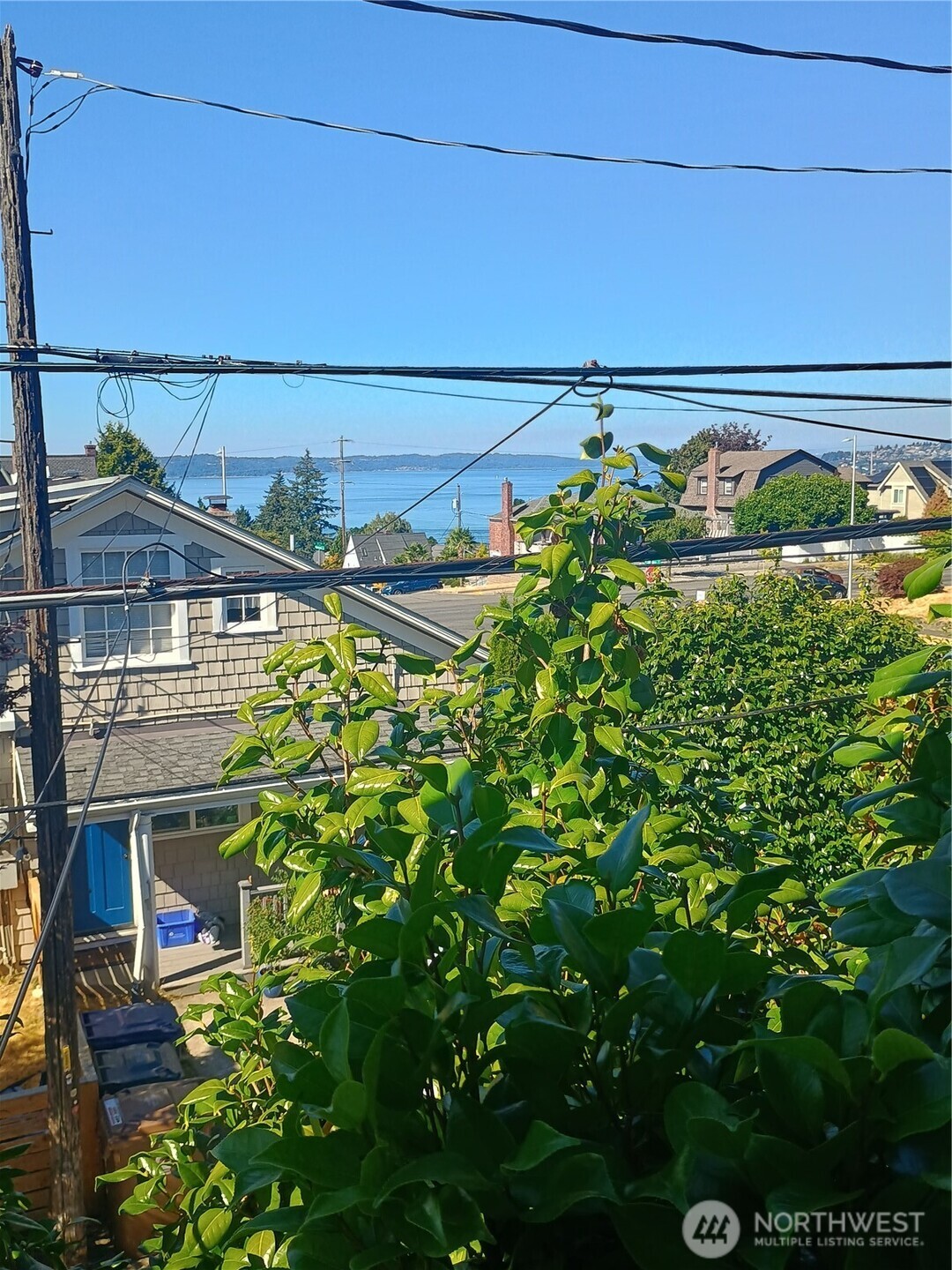 even the ensuite bath has a partial Sound view