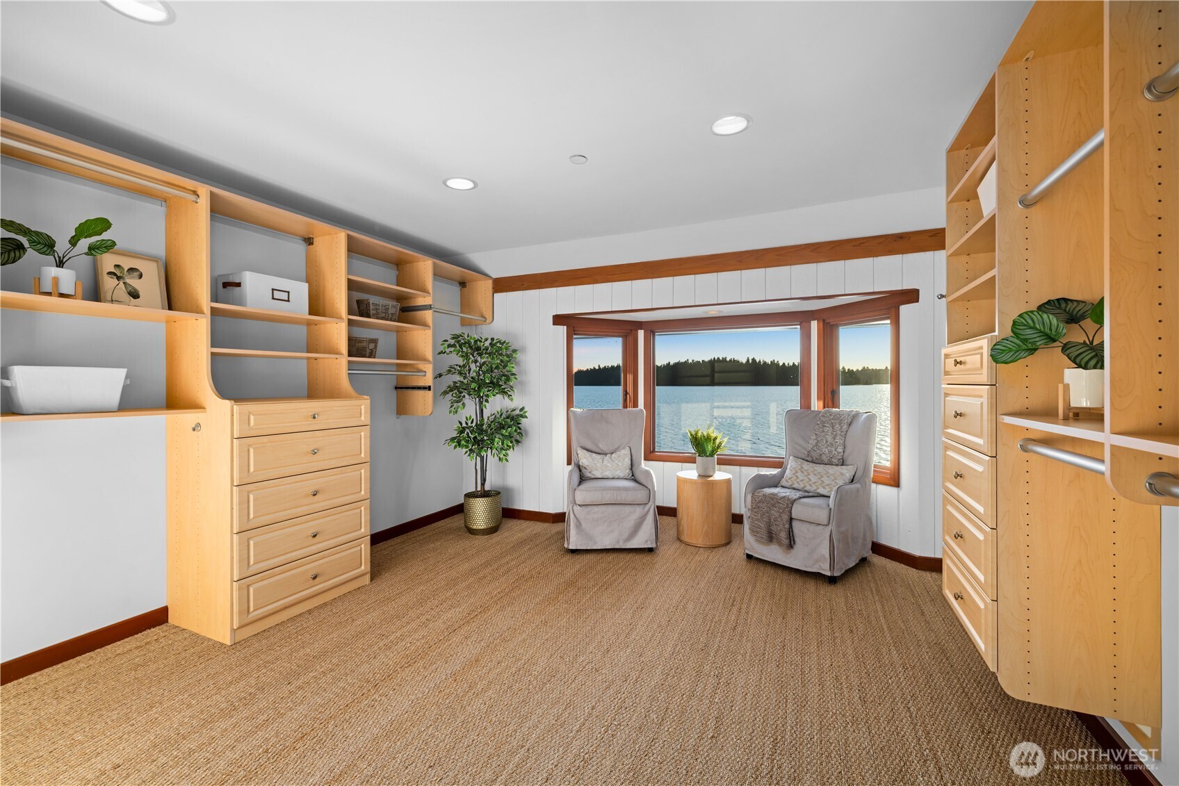 additional primary suite closet, office with potential to return to an additional bedroom.