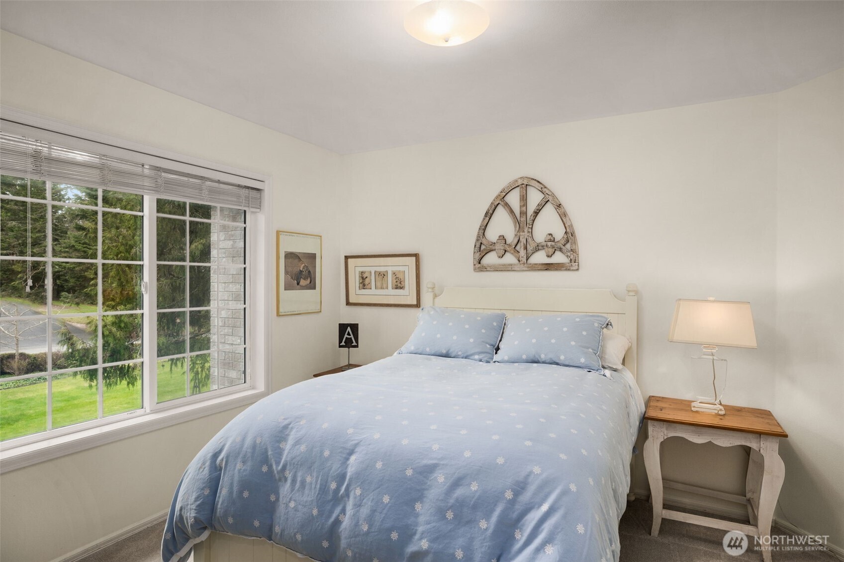 Primary en-suite bath