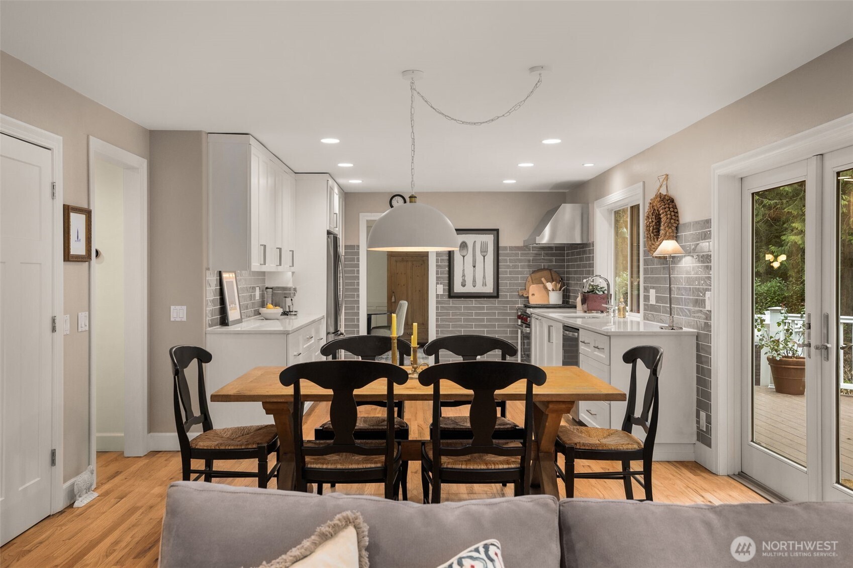 Newly updated kitchen in 2020 with high end appliances, new cabinets and lots of storage