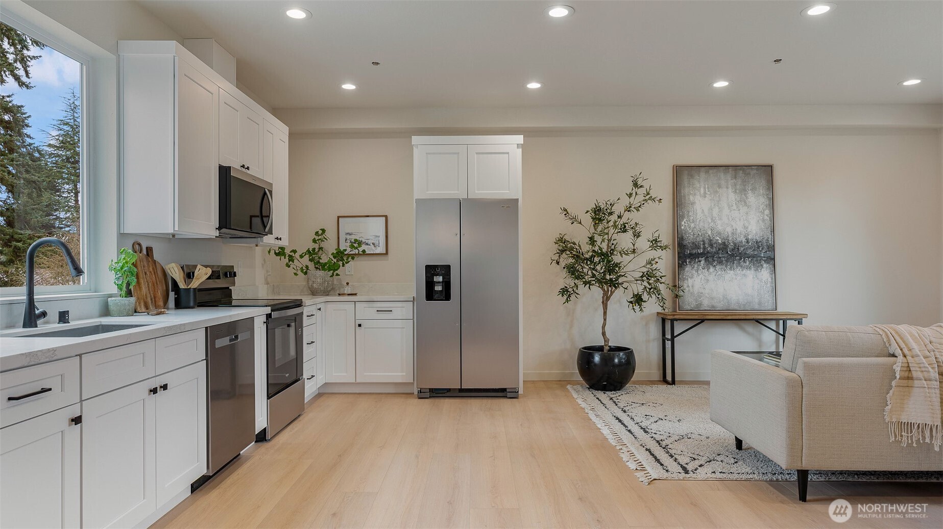 Photos for reference. Kitchen