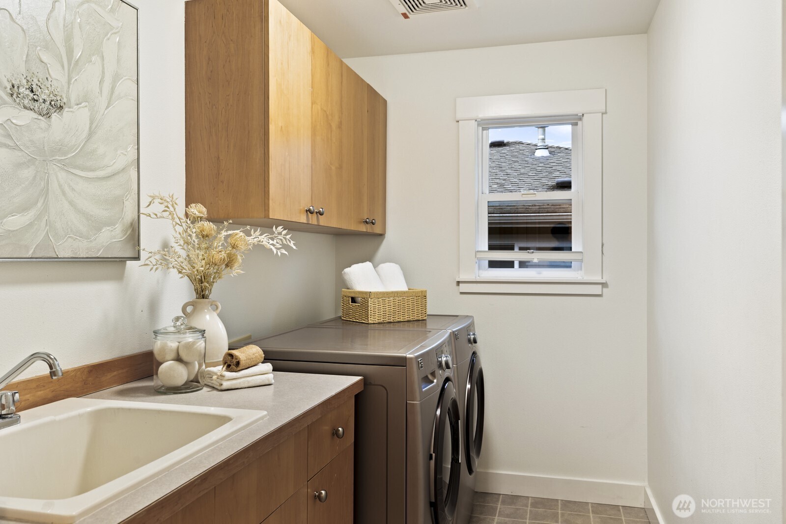 Upper level laundry means no hauling baskets of clothes up and down the stairs!